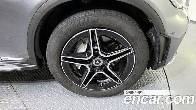 Mercedes-Benz GLC-Class GLC300 4MATIC