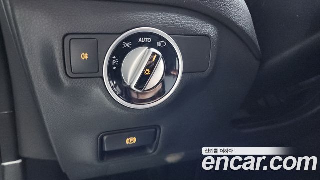 Mercedes-Benz CLA-Class CLA200 d