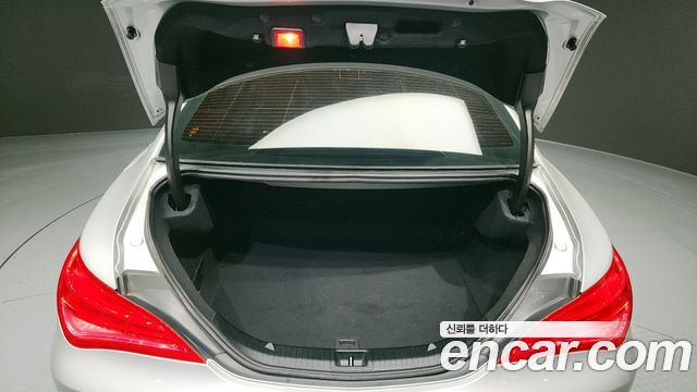 Mercedes-Benz CLA-Class CLA200 d