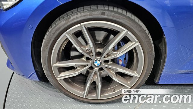 BMW 3-Series M340i Performance