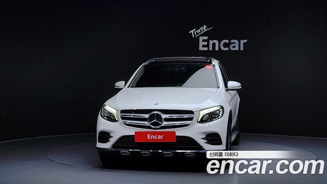 Mercedes-Benz GLC-Class GLC300 4MATIC AMG Line