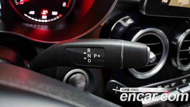 Mercedes-Benz GLC-Class GLC300 4MATIC AMG Line