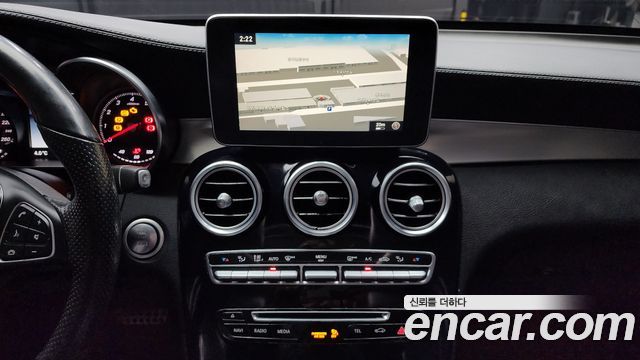 Mercedes-Benz GLC-Class GLC300 4MATIC AMG Line