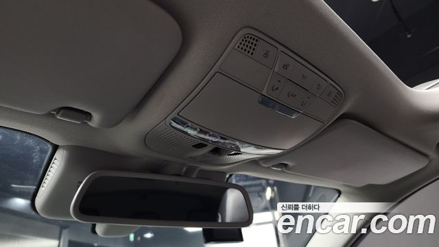 Mercedes-Benz GLC-Class GLC300 4MATIC AMG Line