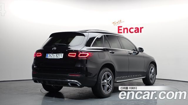 Mercedes-Benz GLC-Class GLC300e 4MATIC