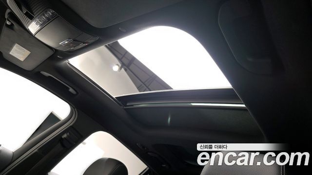 Mercedes-Benz GLC-Class GLC300e 4MATIC