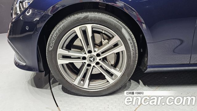 Mercedes-Benz E-Class E350 4MATIC Avantgarde
