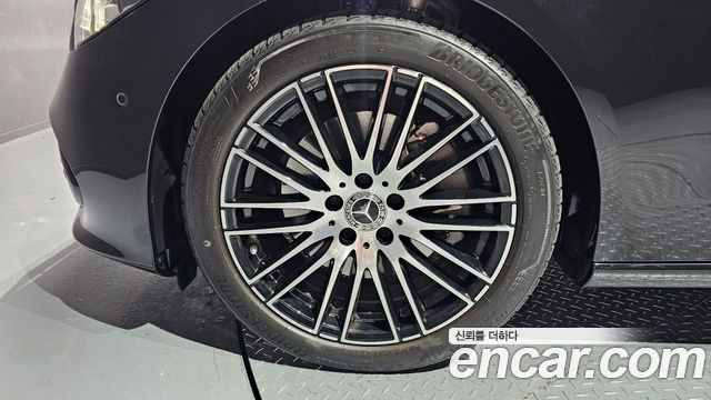 Mercedes-Benz C-Class C300 4MATIC Avantgarde