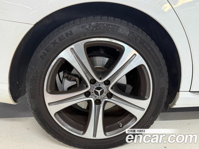 Mercedes-Benz E-Class E300 Avantgarde