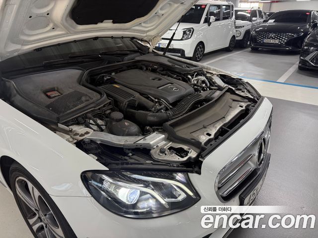 Mercedes-Benz E-Class E300 Avantgarde