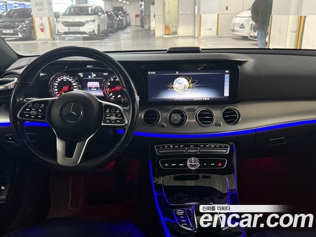 Mercedes-Benz E-Class E300 Avantgarde