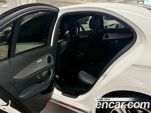 Mercedes-Benz E-Class E300 Avantgarde
