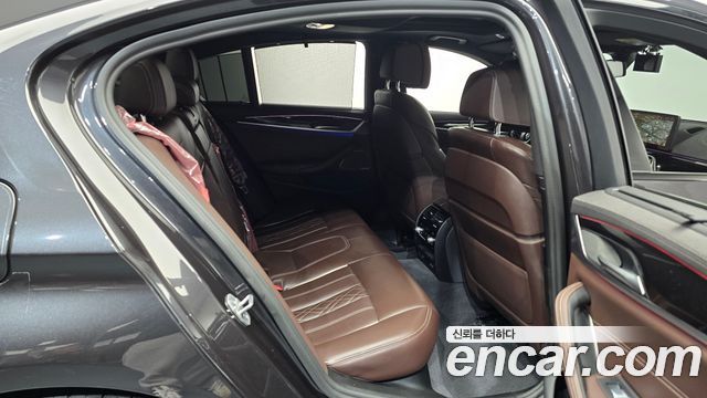 BMW 5-Series 530i M Sport Package