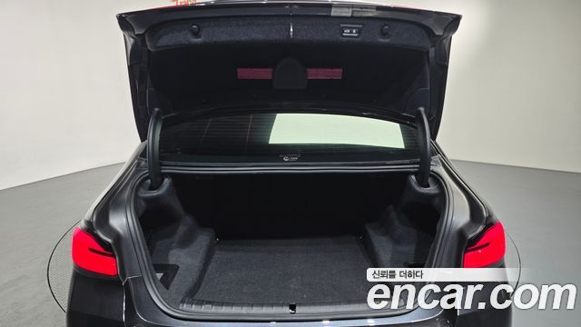 BMW 5-Series 530i M Sport Package