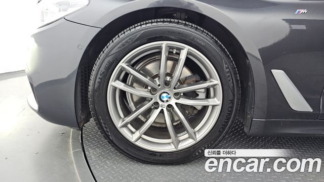 BMW 5-Series 520d M Sport Package Plus