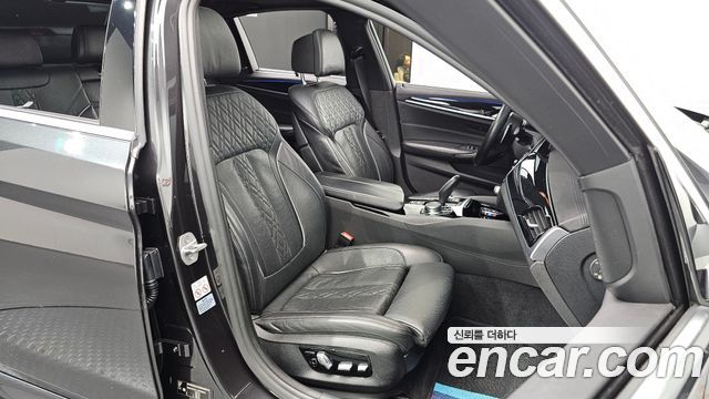 BMW 5-Series 520d M Sport Package Plus
