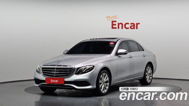 Mercedes-Benz E-Class E300 4MATIC Exclusive