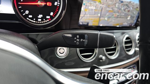 Mercedes-Benz E-Class E220d Avantgarde