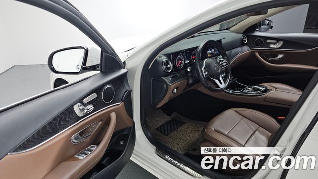 Mercedes-Benz E-Class E220d Avantgarde