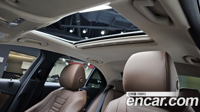 Mercedes-Benz E-Class E220d Avantgarde