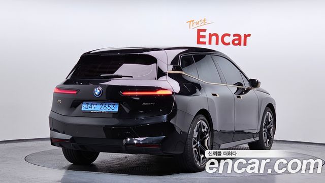 BMW iX xDrive40 First Edition