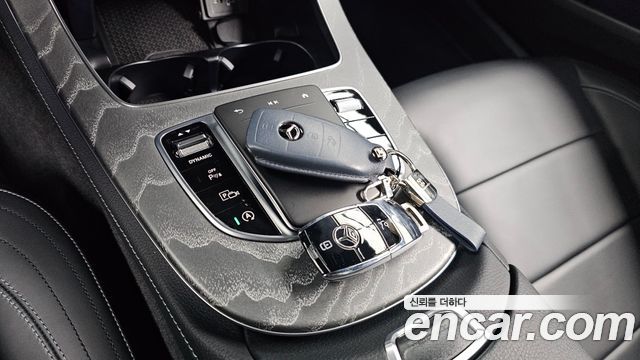 Mercedes-Benz E-Class E350 4MATIC AMG Line