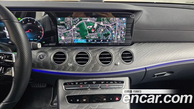 Mercedes-Benz E-Class E350 4MATIC AMG Line