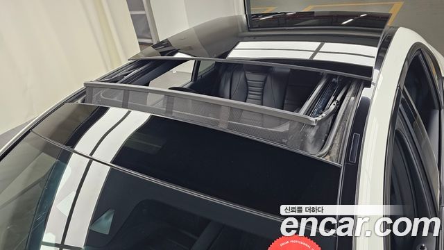 Mercedes-Benz E-Class E350 4MATIC AMG Line