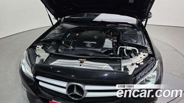 Mercedes-Benz C-Class C200
