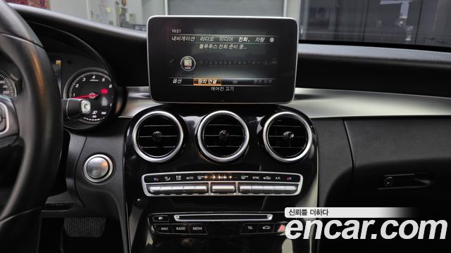 Mercedes-Benz C-Class C200