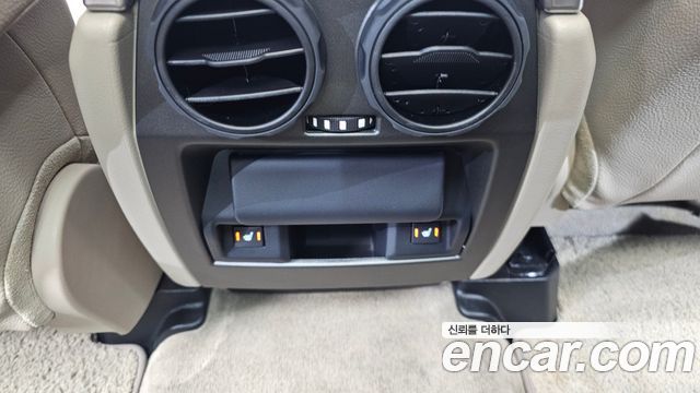 Land Rover Discovery 3.0 SDV6 SE