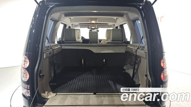 Land Rover Discovery 3.0 SDV6 SE
