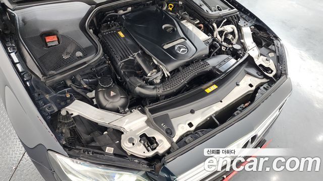 Mercedes-Benz E-Class E300 Avantgarde