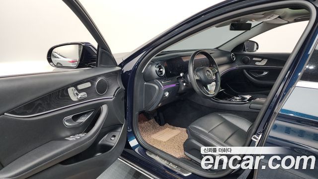 Mercedes-Benz E-Class E300 Avantgarde