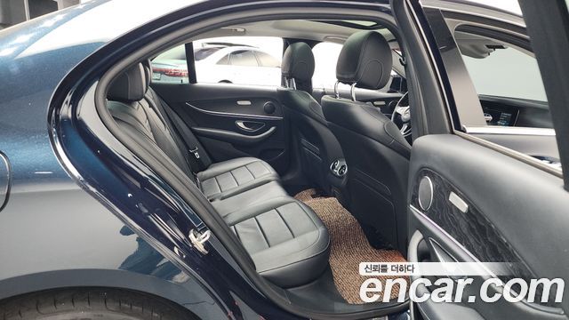 Mercedes-Benz E-Class E300 Avantgarde