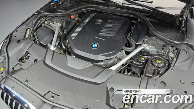 BMW 7-Series 740Li xDrive M Sport Package