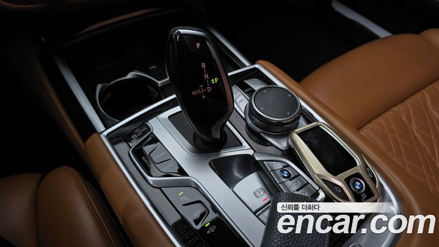 BMW 7-Series 740Li xDrive M Sport Package