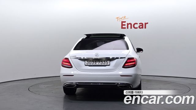 Mercedes-Benz E-Class E300 Avantgarde
