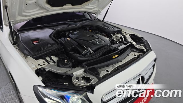 Mercedes-Benz E-Class E300 Avantgarde