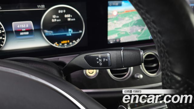 Mercedes-Benz E-Class E300 Avantgarde