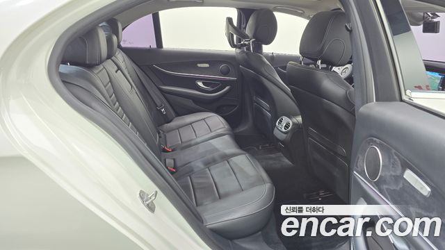 Mercedes-Benz E-Class E300 Avantgarde