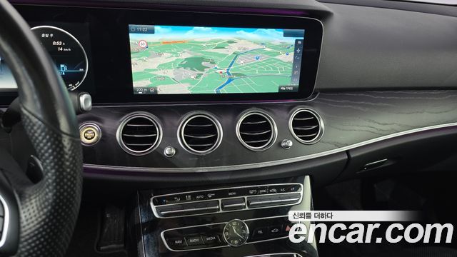 Mercedes-Benz E-Class E300 Avantgarde