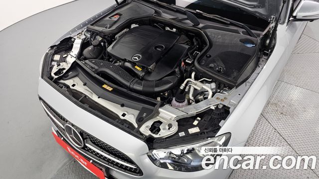 Mercedes-Benz E-Class E350 4MATIC AMG Line