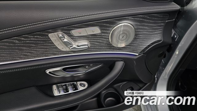 Mercedes-Benz E-Class E350 4MATIC AMG Line