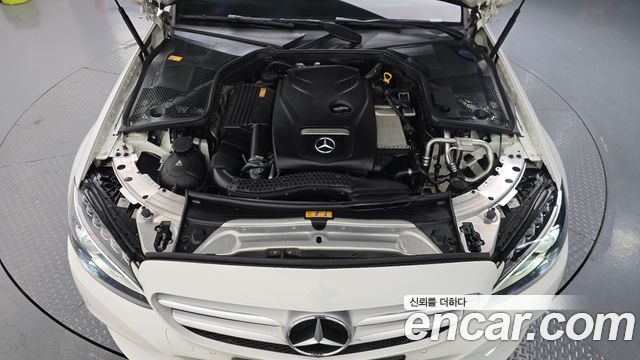 Mercedes-Benz C-Class C200 Avantgarde