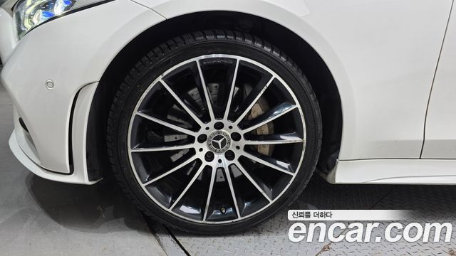 Mercedes-Benz CLS-Class CLS400d 4MATIC AMG Line