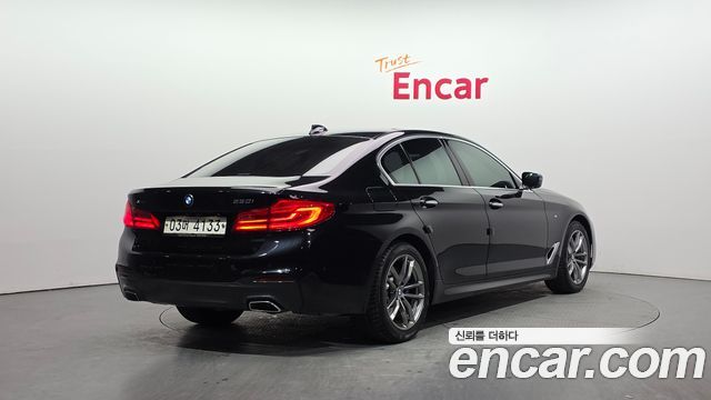 BMW 5-Series 530i xDrive M Sport Package Plus