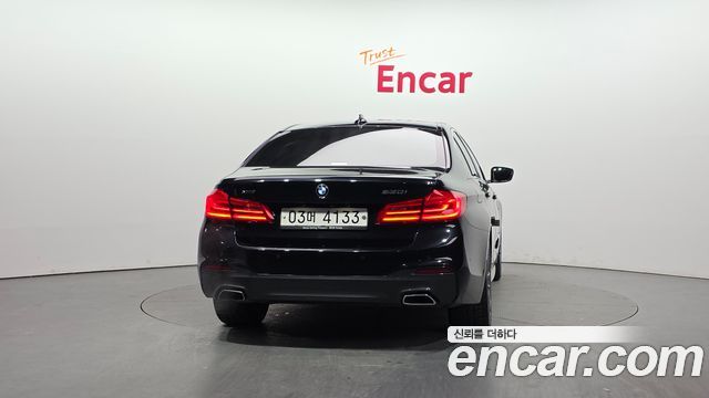 BMW 5-Series 530i xDrive M Sport Package Plus