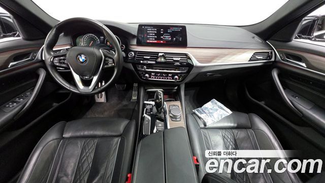 BMW 5-Series 530i xDrive M Sport Package Plus