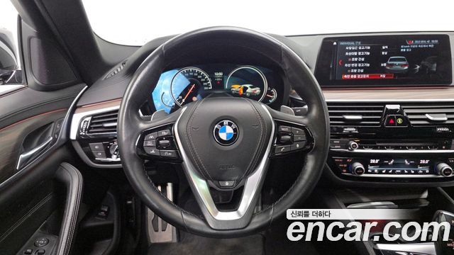 BMW 5-Series 530i xDrive M Sport Package Plus